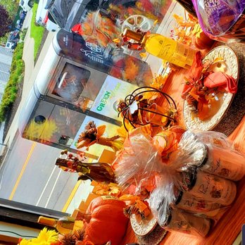 Pindar Wine Store - Pindar Wines/ Fall Display window. - Beer, Wine & Spirits Near Me - Port Jefferson, New York