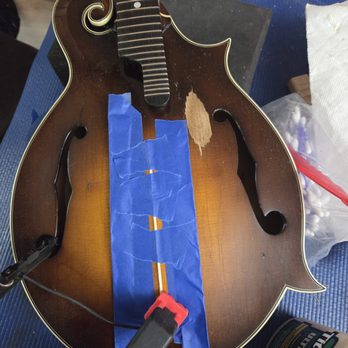 Singing Strings Guitars - Musical Instrument Services Near Me - Porter, Oklahoma