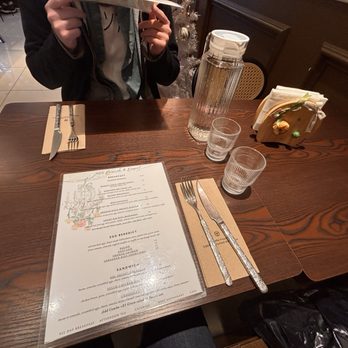 1003 Brunch & Dessert - Breakfast & Brunch Near Me - Burnaby, British Columbia