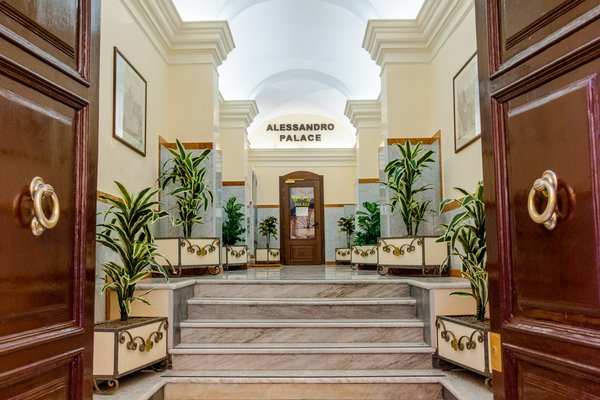 Alessandro Palace & Bar by null