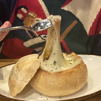 Chase Club - French onion soup (cheese pull) - Gastropubs Near Me - St. Louis, Missouri