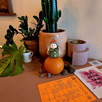 Figure 8 Coffee Purveyors - Halloween/Autumn decorations - Coffee & Tea Near Me - Austin, Texas Figure 8 Coffee Purveyors - Halloween/Autumn decorations - Coffee & Tea Near Me - Austin, Texas
