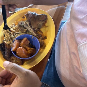 Comfort Foodies - Dominican Style Chicken - Soul Food Near Me - Houston, Texas Comfort Foodies - Dominican Style Chicken - Soul Food Near Me - Houston, Texas