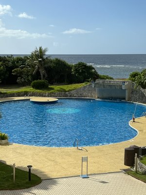 Halekulani Okinawa by null