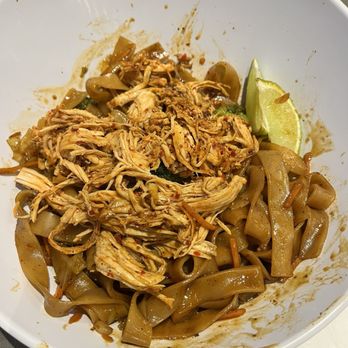 The Wheelhouse - Drunken Noodle with chicken - Thai Near Me - Springfield, Missouri