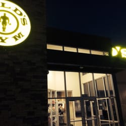 Gold's Gym -Yukon - Entrance