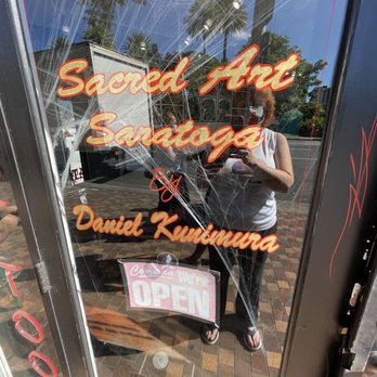 Ohana Tattoo Company - Front door - Tattoo Near Me - Honolulu, Hawaii