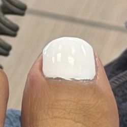 Lush Nails and Spa - Rialto - Took the last 30 min to try to fix the polish on this toe. I had already been there an hour and had to leave. No she made it worse.