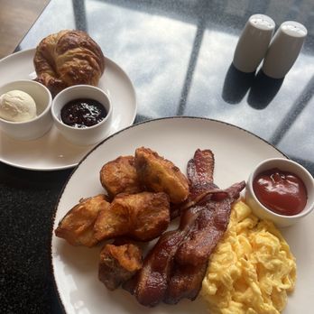 Estuary - Delicious - Seafood Near Me - Washington, DC, District of Columbia