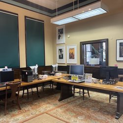 Copper Queen Library - A cyber cafe!