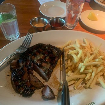 Rutherford Grill - The Hawaiian - American Near Me - Rutherford, California