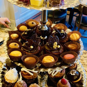 It's All About The Cake - The ladies helped me visualize the setup at the restaurant .. this helped out so much .. why have 1 piece cake when you can have it all? - Bakeries Near Me - Dana Point, California