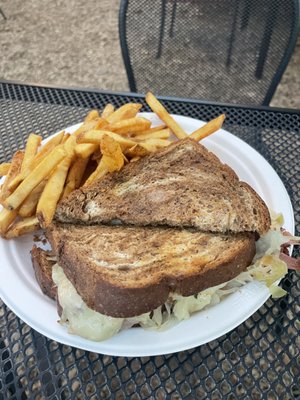 Big B's Delicious Orchards U-pick, Cafe & Tasting Room by null