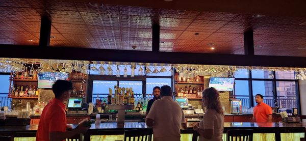 The VÜE Rooftop Bar by null