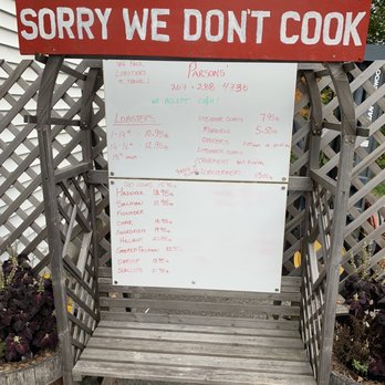 Parsons Lobsters - Menu outside - Seafood Markets Near Me - Bar Harbor, Maine Parsons Lobsters - Menu outside - Seafood Markets Near Me - Bar Harbor, Maine