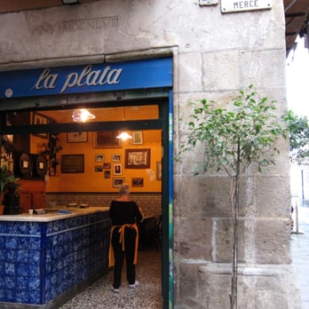 La Plata - outside of restaurant - Tapas/Small Plates Near Me - Barcelona, B La Plata - outside of restaurant - Tapas/Small Plates Near Me - Barcelona, B