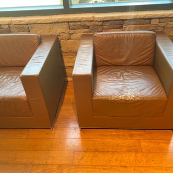 Land Rover San Antonio - Chairs - Car Dealers Near Me - San Antonio, Texas