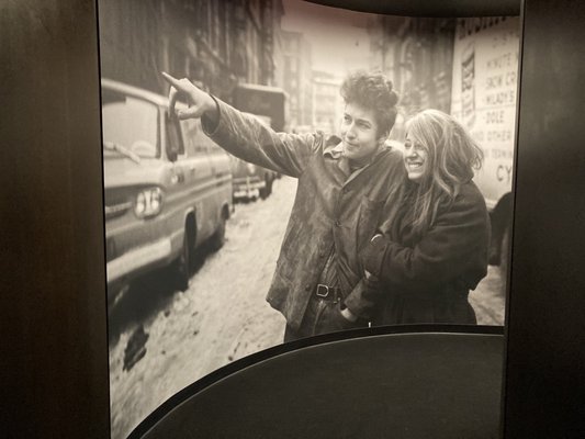 Bob Dylan Center by null