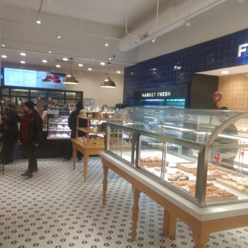 Paris Baguette - Ambience - Bakeries Near Me - Chicago, Illinois Paris Baguette - Ambience - Bakeries Near Me - Chicago, Illinois