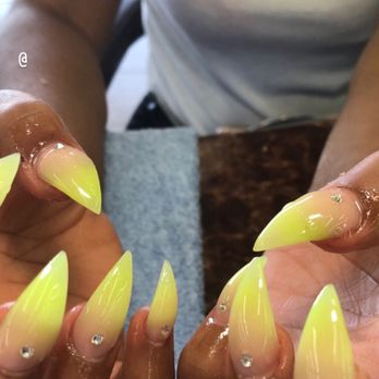 Tip-Toe Nails - Nail Salons Near Me - Las Vegas, Nevada