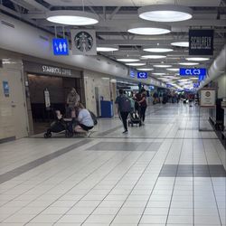 Starbucks - Location Near Gate C2
