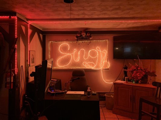 Queen's Gambit Restaurant & Banquets