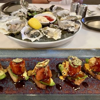 Mitch's on El Paseo - Fresh Oyster 1/2 Shell - Seafood Near Me - Palm Desert, California