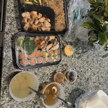 Saka - Sushi Bars Near Me - Hoboken, New Jersey