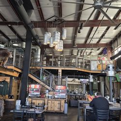 Grand Canyon Brewing Distillery - Inside