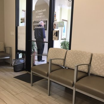 Brian Dental Care - Lobby waiting area - General Dentistry Near Me - Tustin, California Brian Dental Care - Lobby waiting area - General Dentistry Near Me - Tustin, California