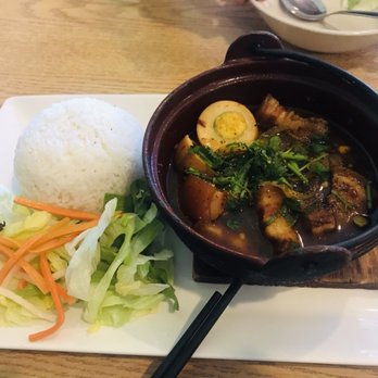 Het Say Vietnamese Kitchen - Braised pork - Vietnamese Near Me - Austin, Texas Het Say Vietnamese Kitchen - Braised pork - Vietnamese Near Me - Austin, Texas