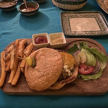 Edith's - Rib eye burger. $29 USD - Mexican Near Me - Cabo San Lucas, BCS Edith's - Rib eye burger. $29 USD - Mexican Near Me - Cabo San Lucas, BCS