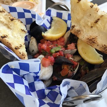 Bear Flag Fish - Very light and refreshing mussels and clams. - Seafood Near Me - Huntington Beach, California Bear Flag Fish - Very light and refreshing mussels and clams. - Seafood Near Me - Huntington Beach, California