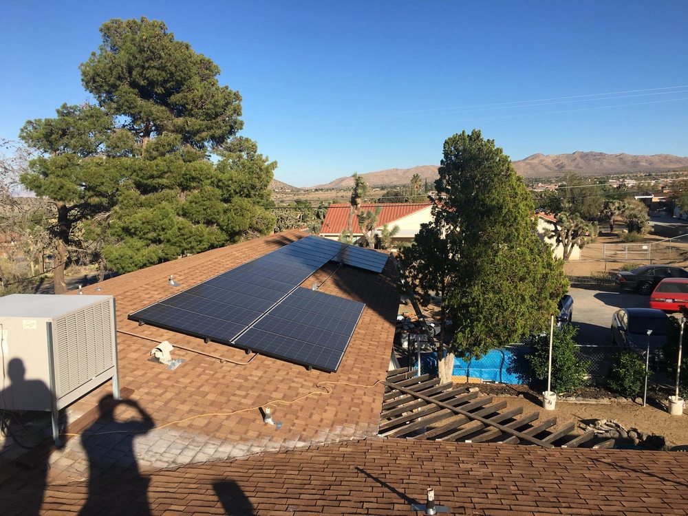 Slide of Dutchmen Construction