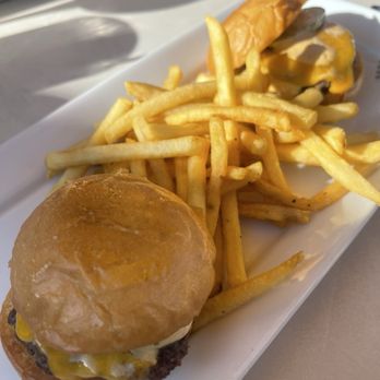 Marmalade Cafe - Burger bites with fries - New American Near Me - Los Angeles, California Marmalade Cafe - Burger bites with fries - New American Near Me - Los Angeles, California