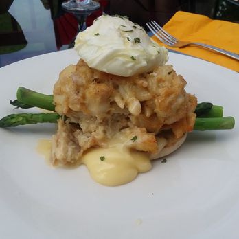 Chef Snipe - Crab Cake Egg Benedict w/Asparagus - Personal Chefs Near Me