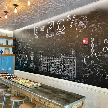 Molly's Cupcakes - Cupcakes Near Me - Chicago, Illinois Molly's Cupcakes - Cupcakes Near Me - Chicago, Illinois