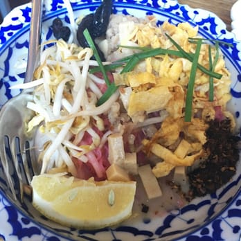 Jinda Thai Restaurant - Thai Near Me - Abbotsford, VIC