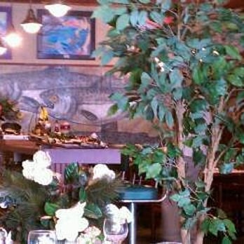 Silver Salmon Grille - Seafood Near Me - Astoria, Oregon Silver Salmon Grille - Seafood Near Me - Astoria, Oregon