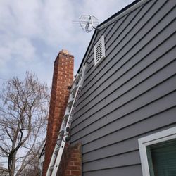 Premier Connections - Antennas with up to 60 channels