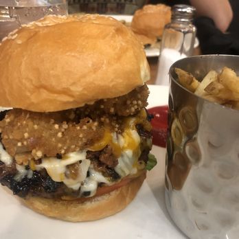 Rel-ish Bistro - Secretary burger - Bistros Near Me - Nelson, British Columbia