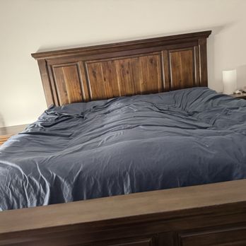 BLVD Moving - Slats not reinstalled during reassembly resulting in mattress and box spring warping & damage - Movers Near Me - Chatsworth, California BLVD Moving - Slats not reinstalled during reassembly resulting in mattress and box spring warping & damage - Movers Near Me - Chatsworth, California