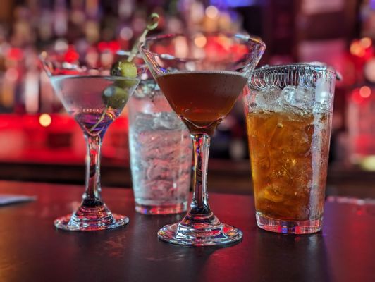 Blondie's Bar by null