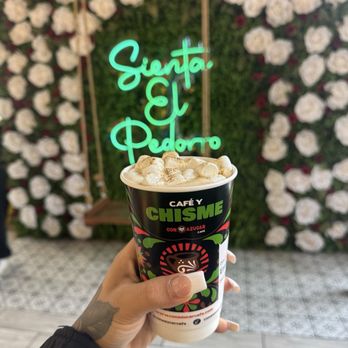 Con Azúcar Cafe - S'mores latte - Bakeries Near Me - Modesto, California