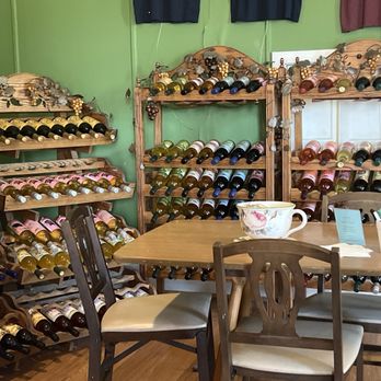 The Winery At Marjim Manor - Wine selection - Wineries Near Me - Appleton, New York