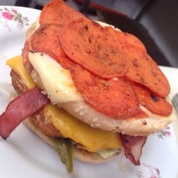 Underground Burguers - -pizzaburguer-