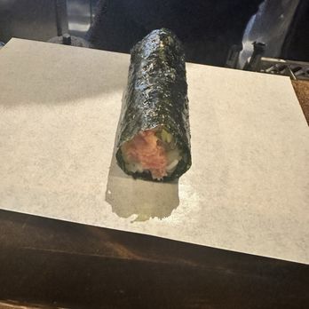 Yunomi Handroll - Spicy Tuna Handroll - Sushi Bars Near Me - Los Angeles, California Yunomi Handroll - Spicy Tuna Handroll - Sushi Bars Near Me - Los Angeles, California