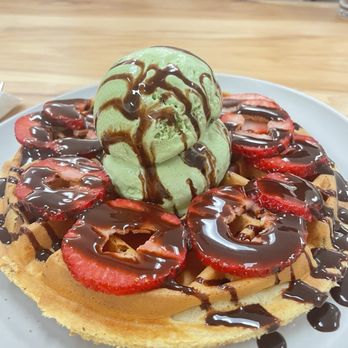 The Breeze Cafe - Waffle with chocolate drizzle, strawberries, and matcha ice cream - Breakfast & Brunch Near Me - Newark, California The Breeze Cafe - Waffle with chocolate drizzle, strawberries, and matcha ice cream - Breakfast & Brunch Near Me - Newark, California