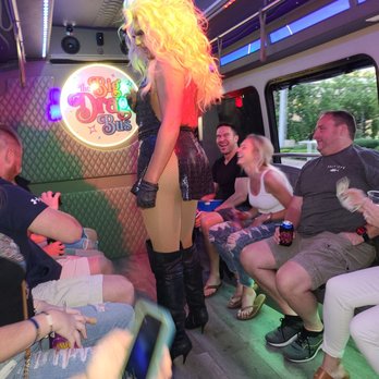 Big Drag Bus - Vanity! What you doing with all of that a$$? You gonna get that Jersey boy in trouble gurrrr!  We were dieing! - Bus Tours Near Me - Nashville, Tennessee