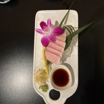 Motto Sushi - Bluefin Tuna Butter Jaw cut. - Sushi Bars Near Me - Denton, Texas Motto Sushi - Bluefin Tuna Butter Jaw cut. - Sushi Bars Near Me - Denton, Texas